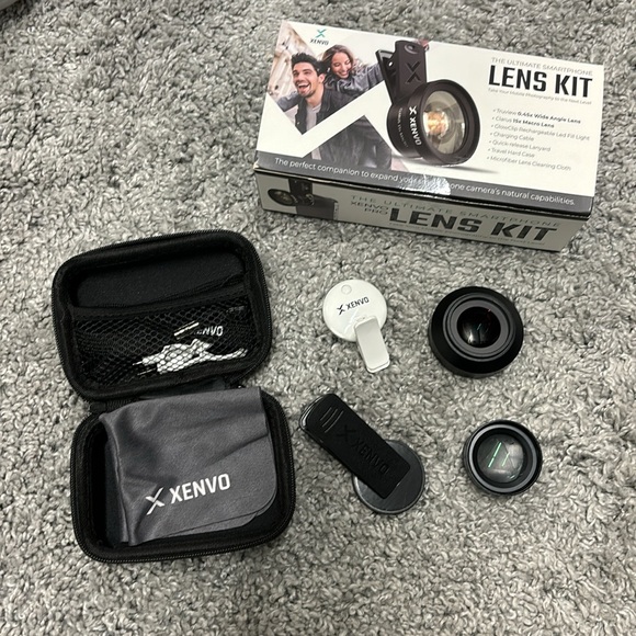Xenvo iPhone Wide Angle Camera Lens Kit - Picture 2 of 2